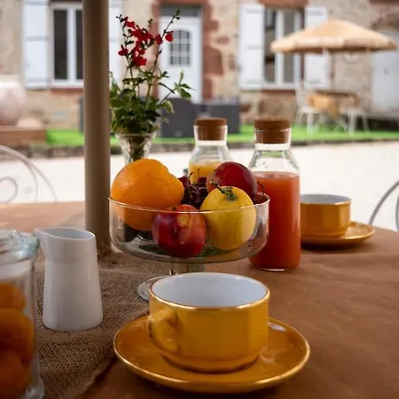 La Demeure Du Comte Couette-café Marcillac-Vallon