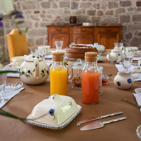 La Demeure Du Comte Couette-café Marcillac-Vallon