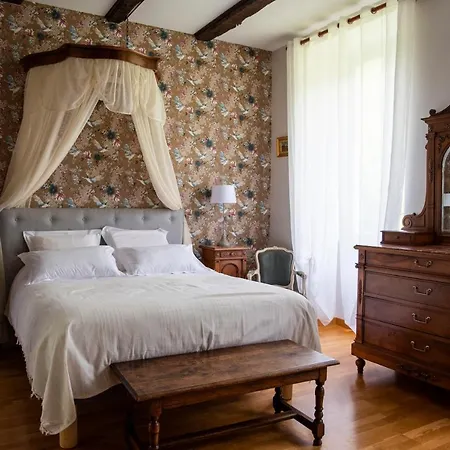 La Demeure Du Comte Couette-café Marcillac-Vallon