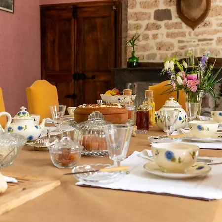 La Demeure Du Comte Marcillac-Vallon