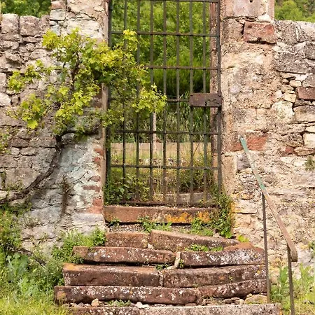 La Demeure Du Comte